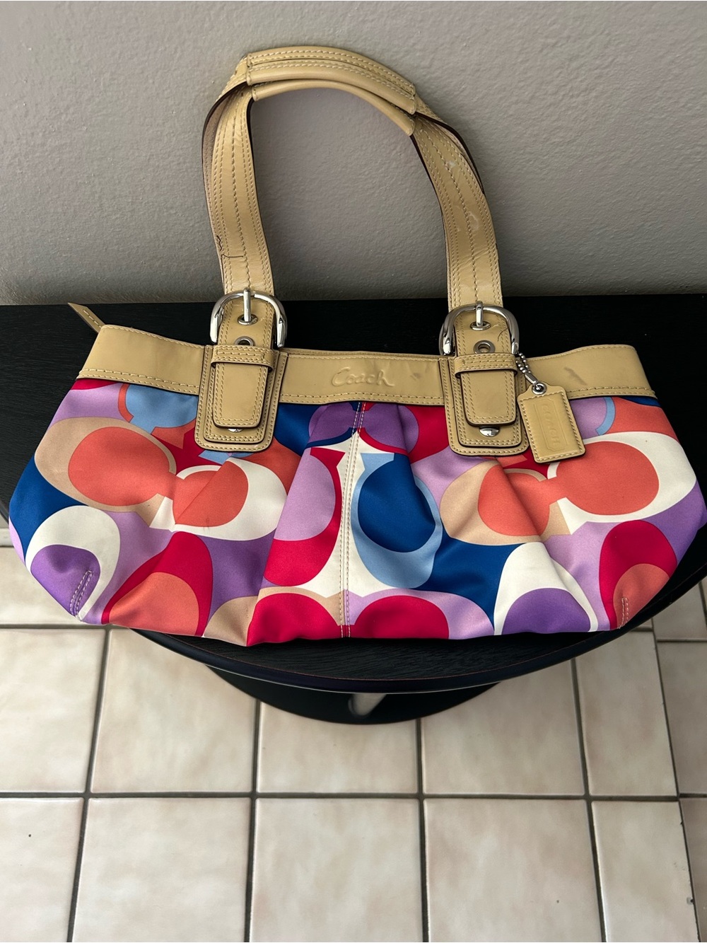 Coach Multicolor Circle Print Shoulder Bag with Beige Patent Trim - Picture 2 of 14